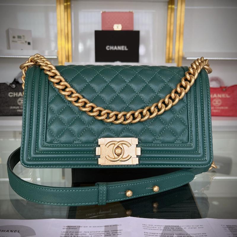 Chanel 2.55 Classic A67086 Fine ball grain diamond grid black green gilded gold buckle